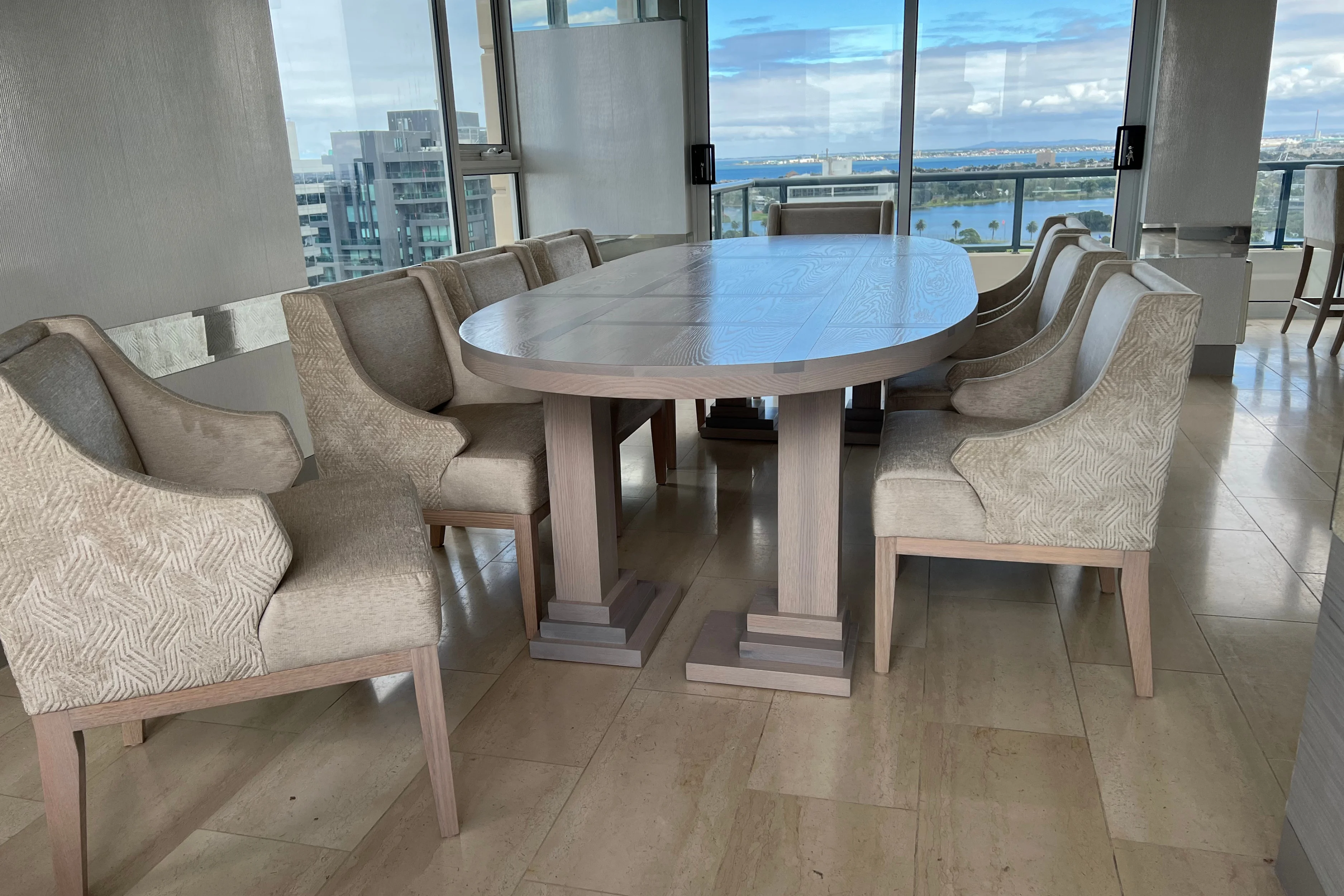 Mid Century Minimalist Dining Table And Chairs