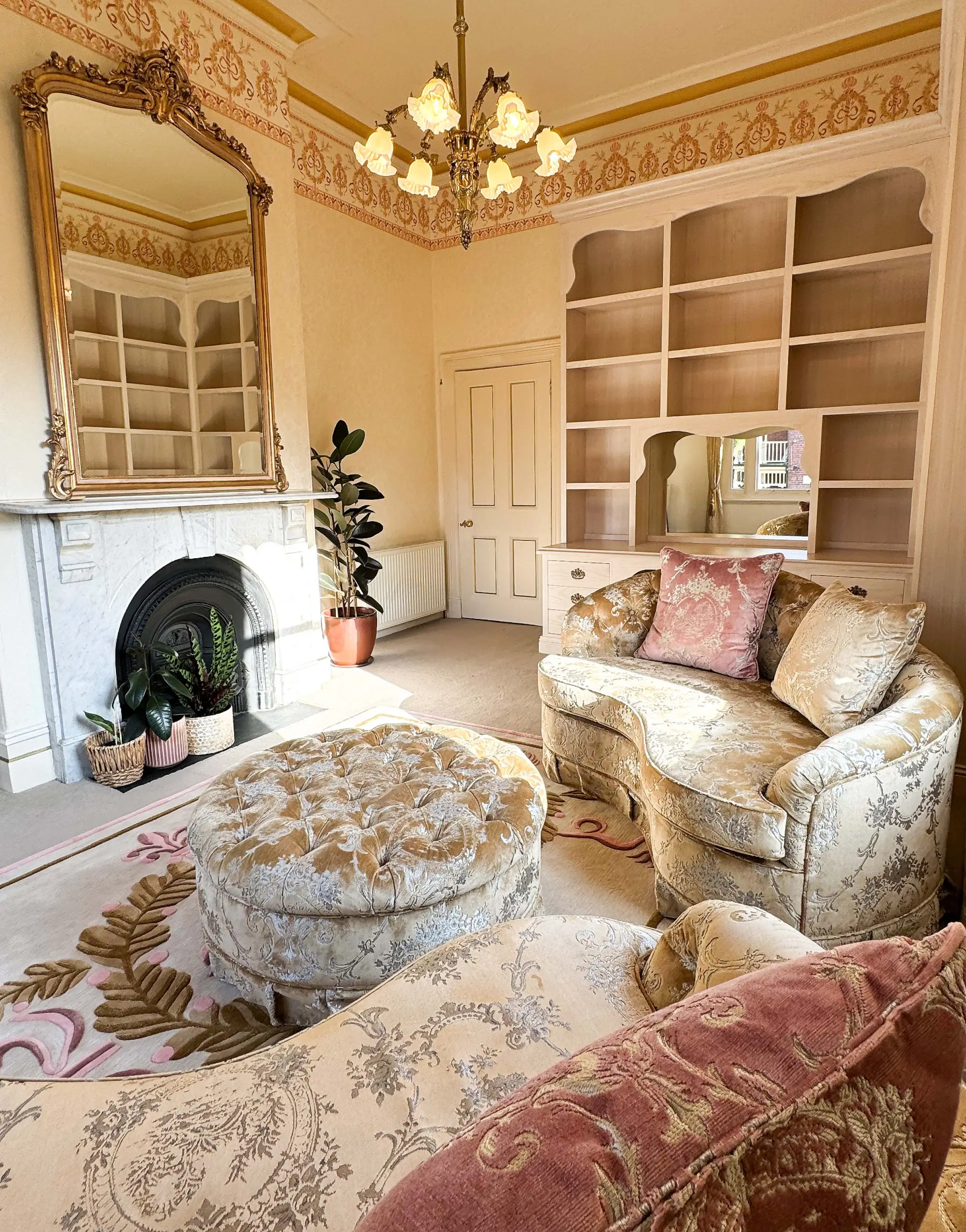 Designer Lounge
