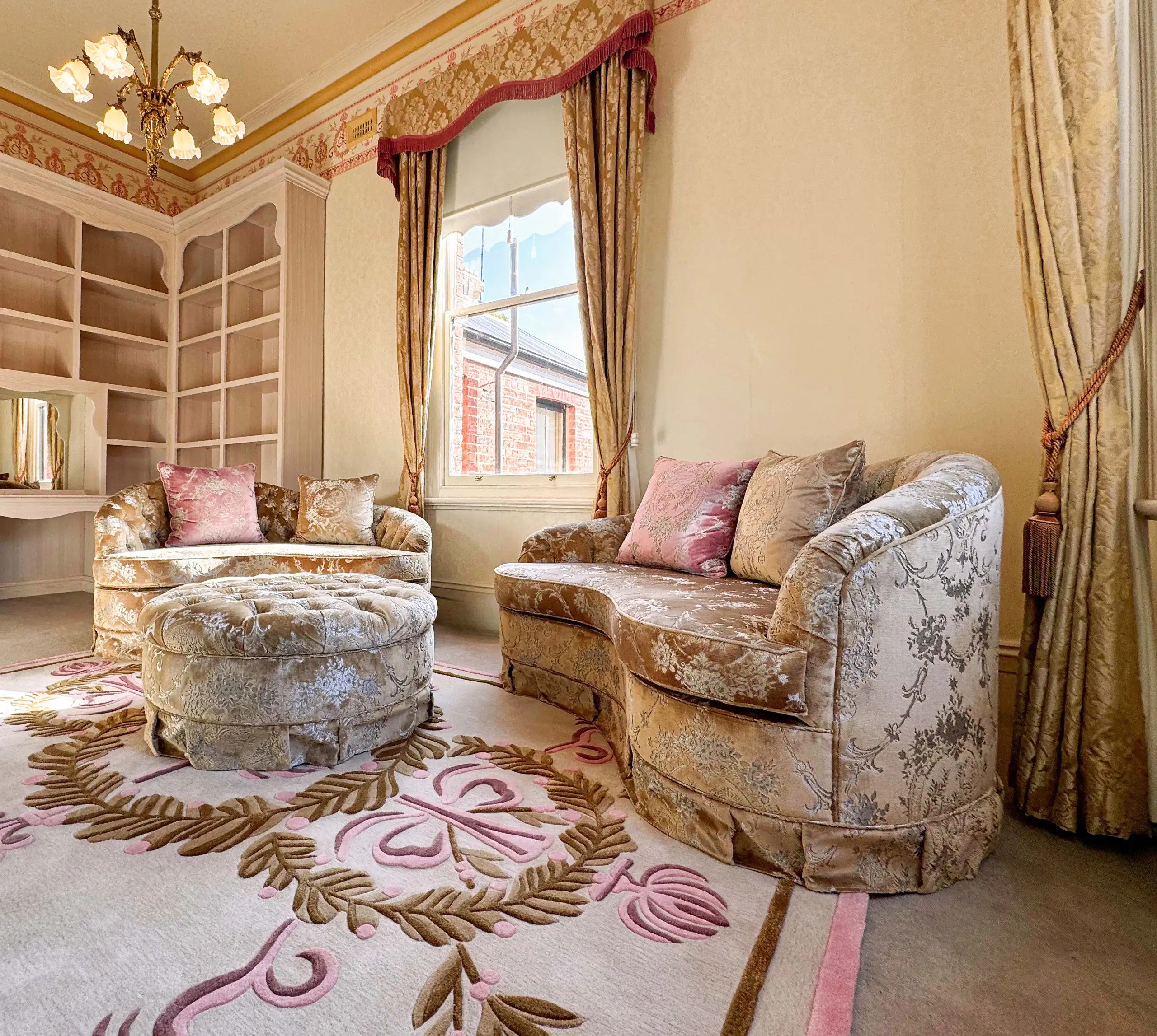 Designer Lounge