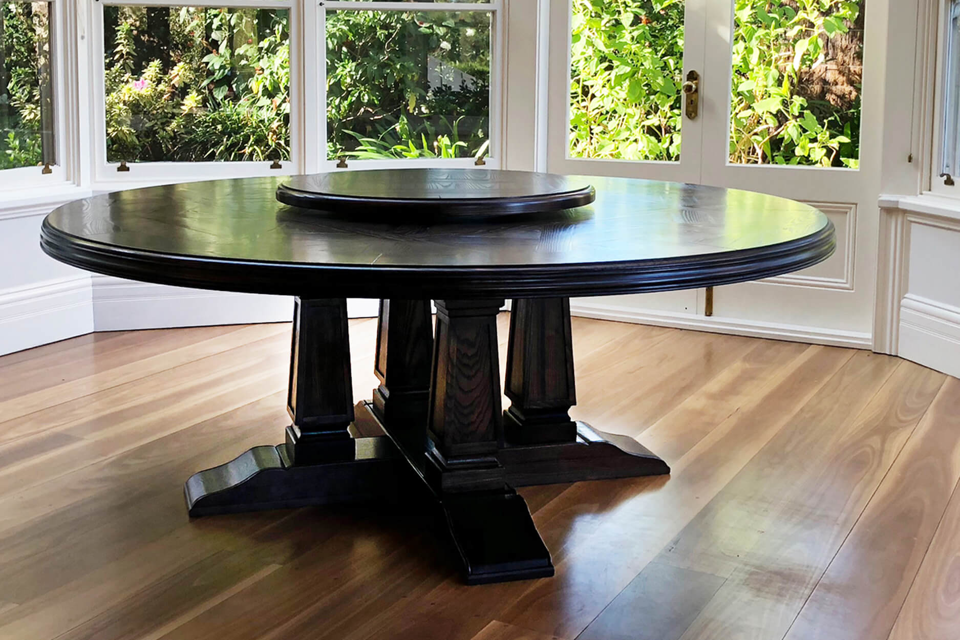 Why a Solid Oak Dining Table Is Only as Good as the Artisan Behind It