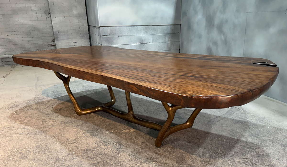 Sculptural Sophistication in Dining