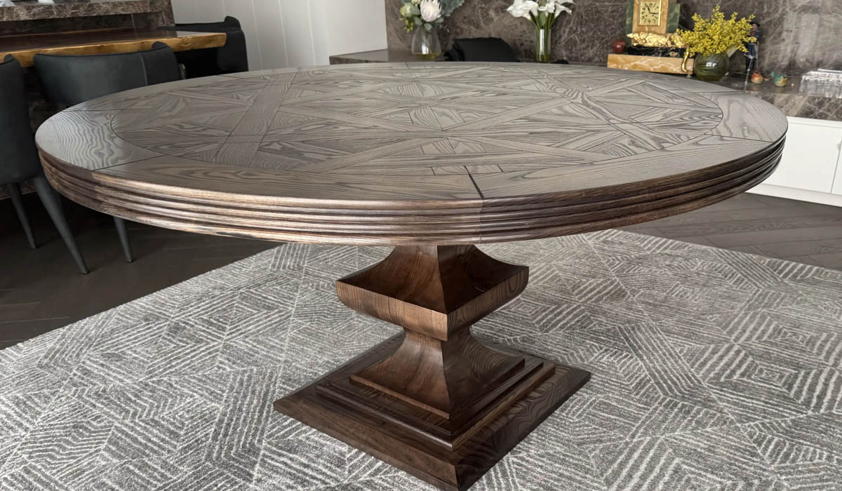 Round Dining Tables for Apartments: A Smart Way to Save Space and Soften the Room