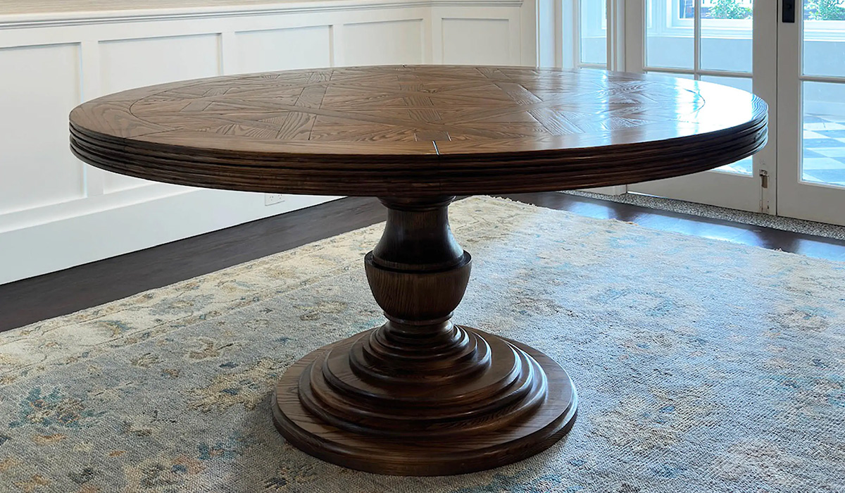 Advantages of a Round Dining Table