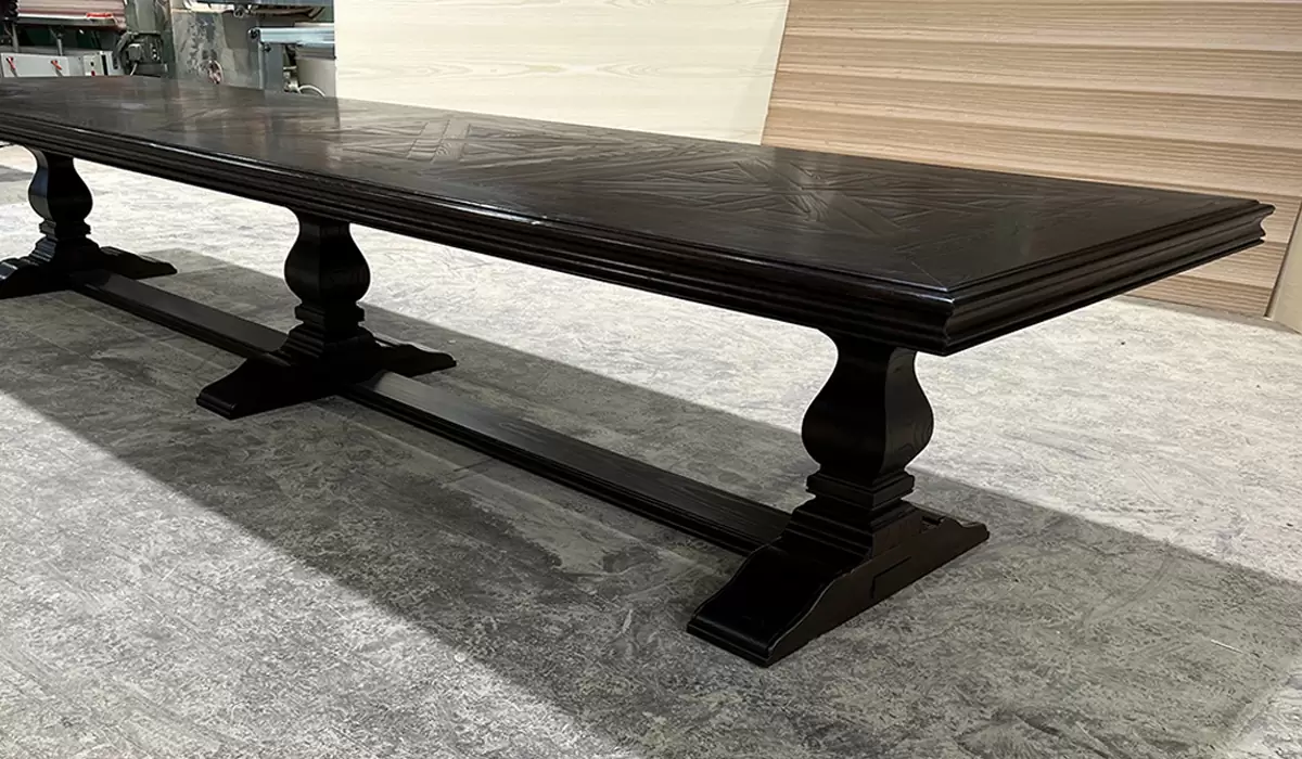 Large Dining Tables for Entertaining: What Size Do You Really Need?
