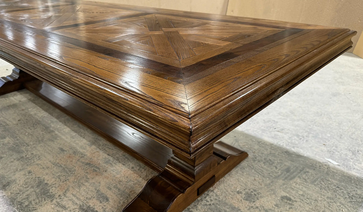 Solid Oak Dining Tables: Why They Remain the Benchmark for Luxury Furniture
