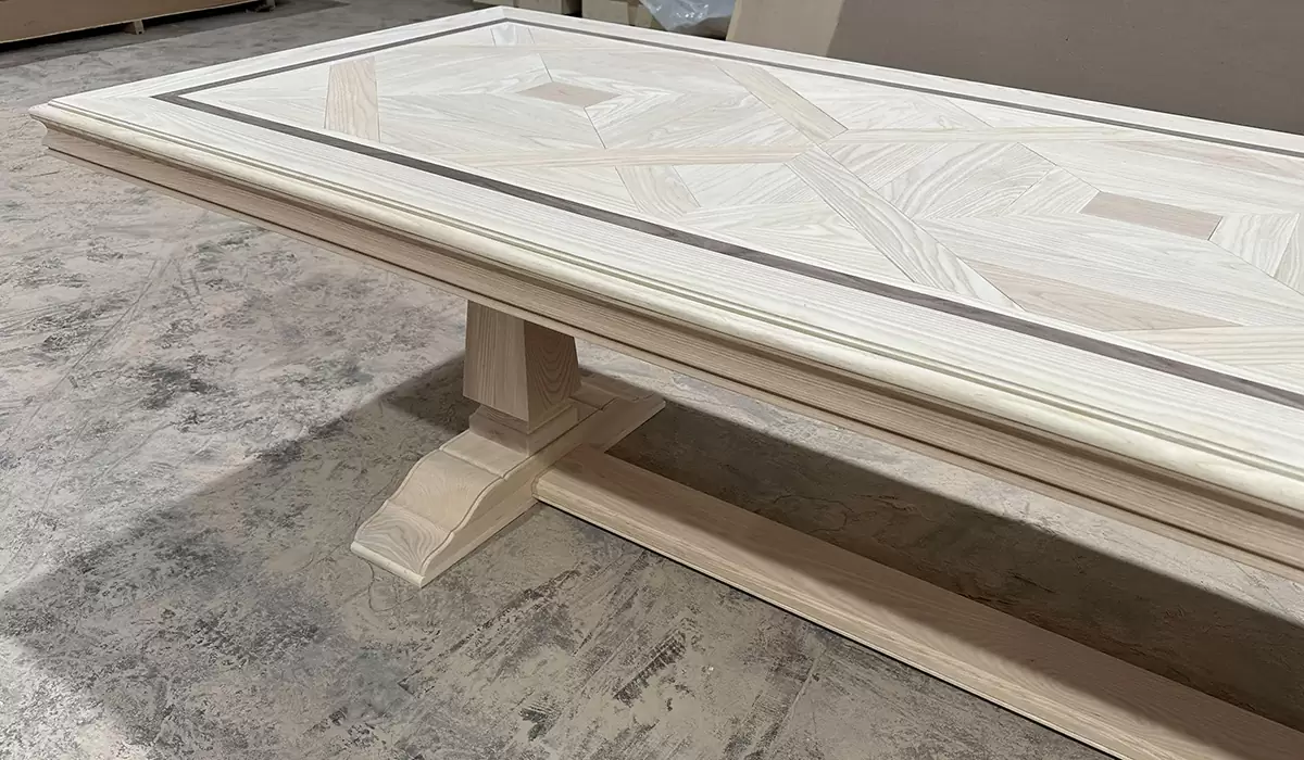 Solid Oak Dining Tables: Why They Remain the Benchmark for Luxury Furniture