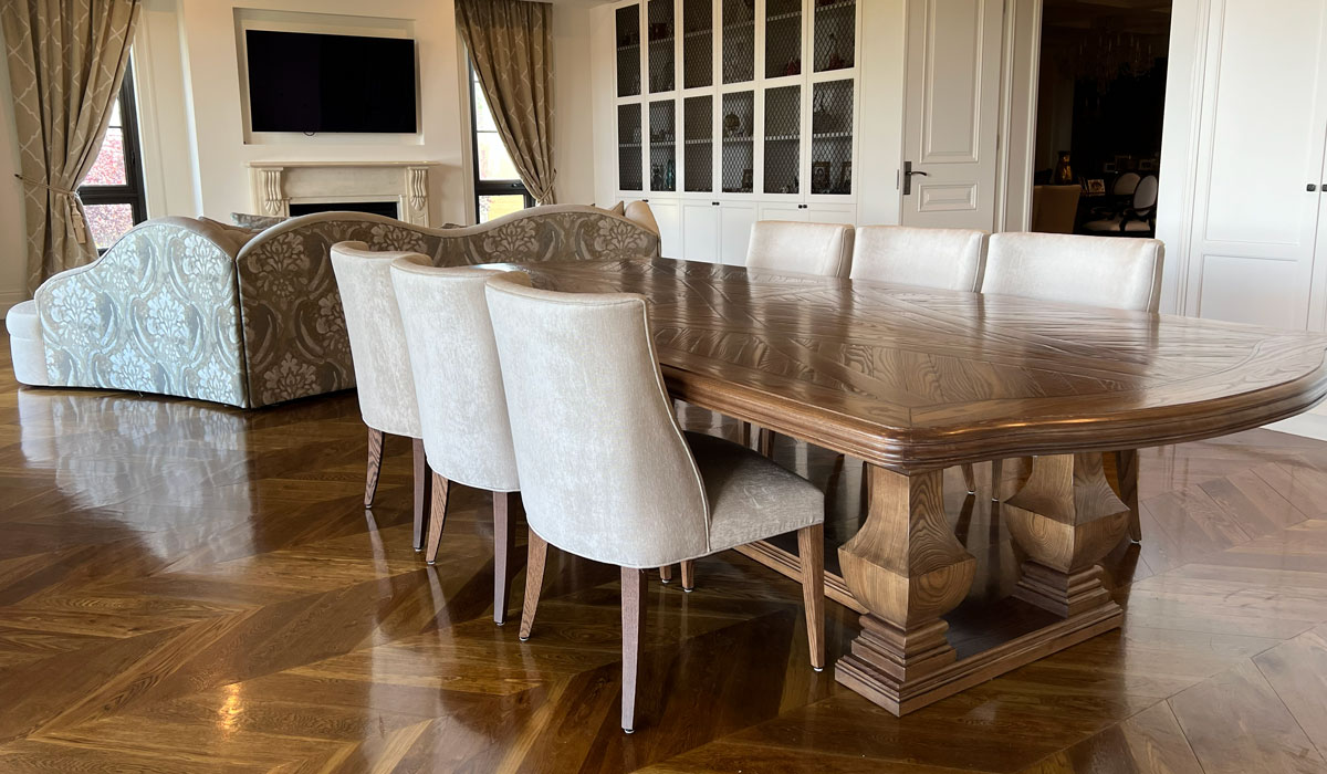 Luxury Dining, Beautifully Made with Bespoke Solid Oak Dining Tables
